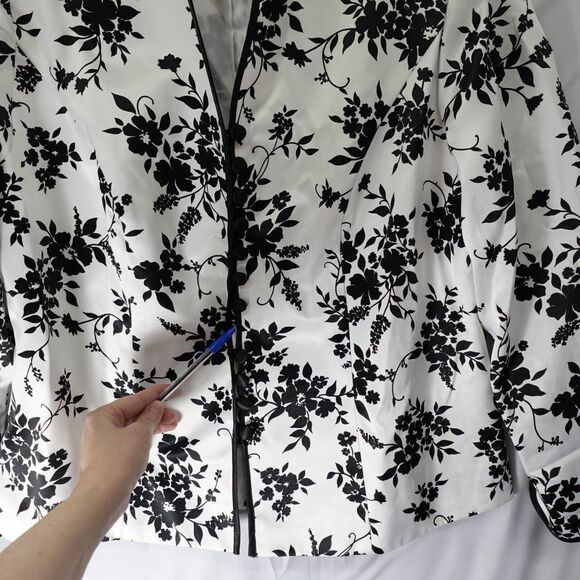 Dressbarn Oriental Jacket Womens Sz 14w Asian Style White w/ Black Floral Lined - Picture 6 of 16